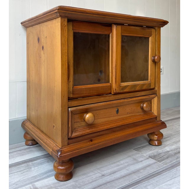 Broyhill Yorkshire Market Pine Nightstand Chairish