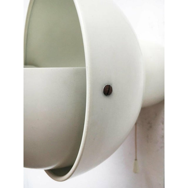 Mid-Century Dutch Space Age Wall Lamp by Radboud Van Beekum for Raak, 1960s For Sale - Image 16 of 18