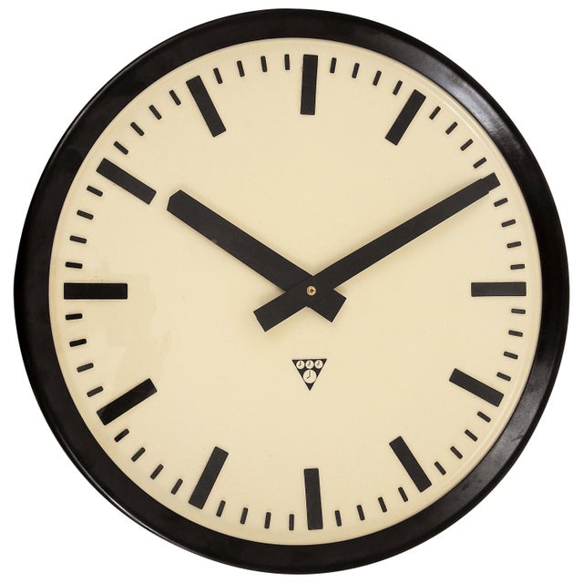 Black Large Bakelite Industrial Train Station Round Wall Clock, 1940s For Sale - Image 8 of 8