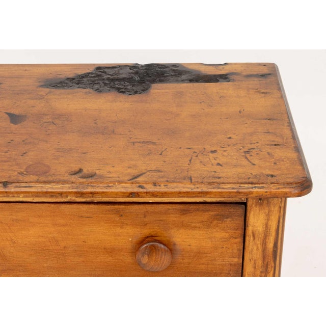 Victorian Pine Chest of Drawers, With Four Drawers. For Sale - Image 4 of 8