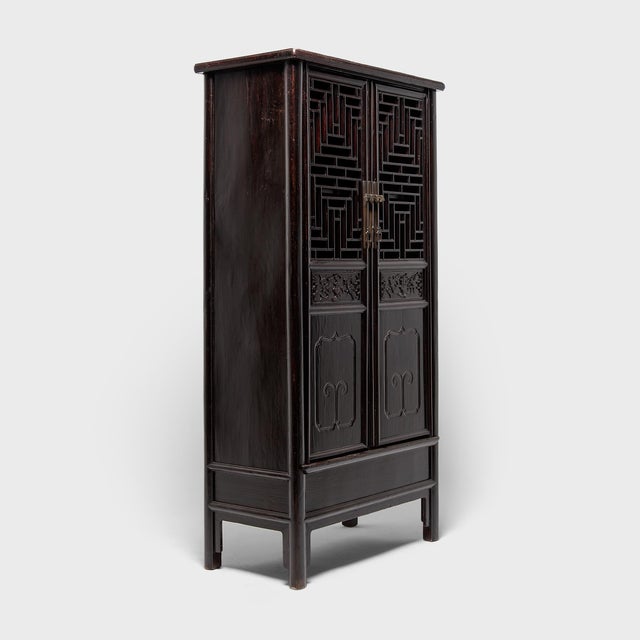 Chinese Antique Chinese Diamond Lattice Display Cabinet, 19th C. For Sale - Image 3 of 8
