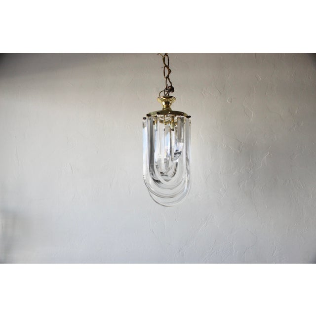1980s Carlo Nason Style Brass Gold Lucite Ribbon Loop Curved Clear Lucite Triedri Prism Chandelier Vintage Hollywood Regency For Sale - Image 13 of 13