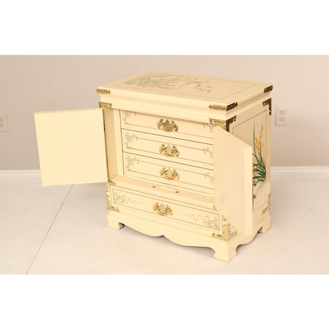 Chinoiserie Painted Chinoiserie Style Jewelry Chest For Sale - Image 3 of 18