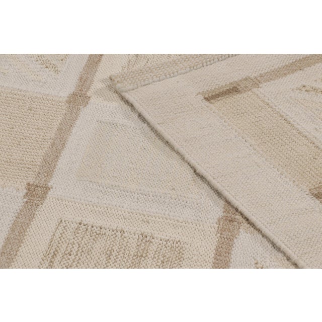 Brown Rug & Kilim’s Oversized Scandinavian Style Rug, Cream-White Minimalist Geometry For Sale - Image 8 of 8