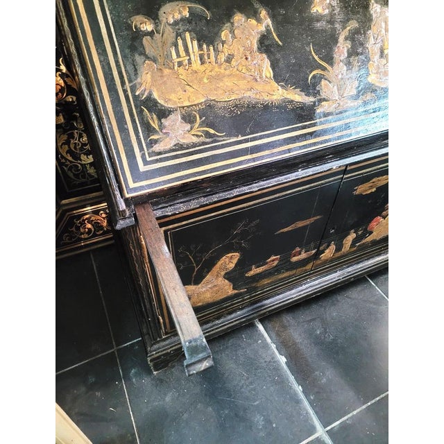 Black Large Lacquered Wood Chinoiserie Cupboard, Late 18th Century For Sale - Image 8 of 18