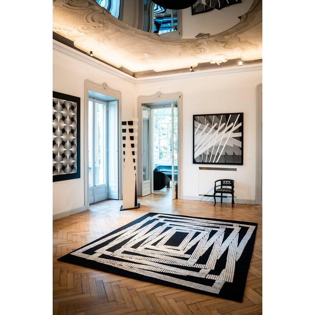 Hand-Tufted Viavai Rug in Wool with Bamboo Silk and Linen by Dinodo Studio For Sale - Image 4 of 6