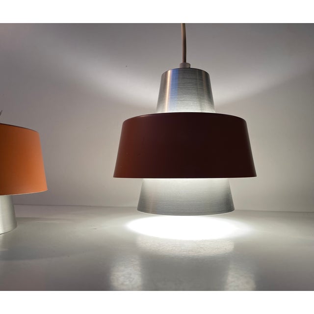 Mid-Century Modern Space Age Pendant Lights in Orange Aluminium by Nordisk Solar Company, 1960s, Set of 2 For Sale - Image 3 of 8