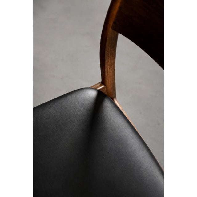 Mid-Century Modern Scandinavian Dining Chairs in Teak and Vinyl, 1960s, Set of 4 For Sale - Image 9 of 18