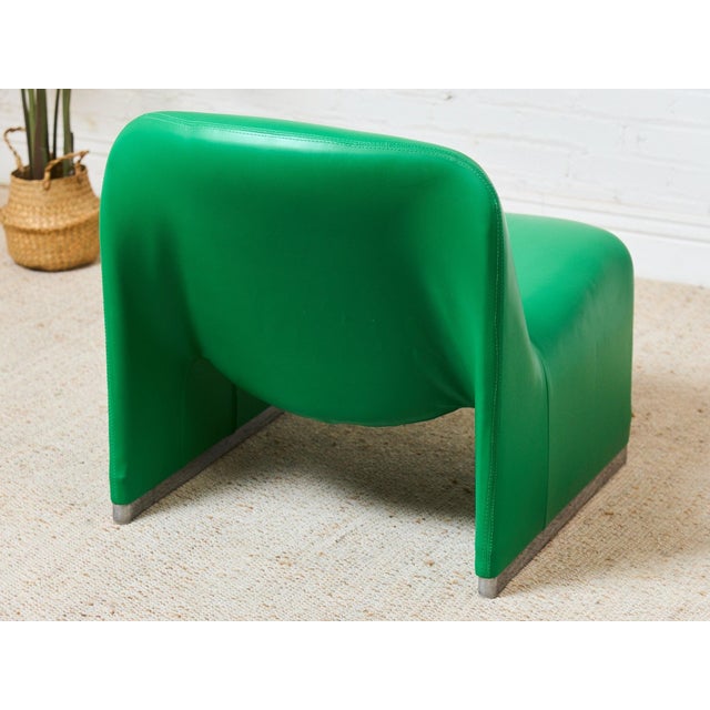 Mid 20th Century Kelly Green Upholstery Styled After Giancarlo PIretti for Castelli, 1969 For Sale - Image 5 of 12