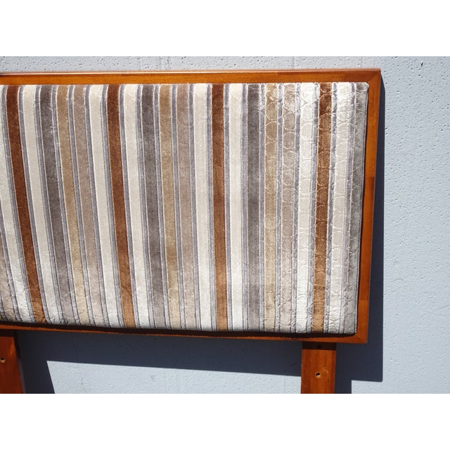 Brown Vintage Mid Century Modern Style Brown Velvet Stripped Queen Headboard For Sale - Image 8 of 15