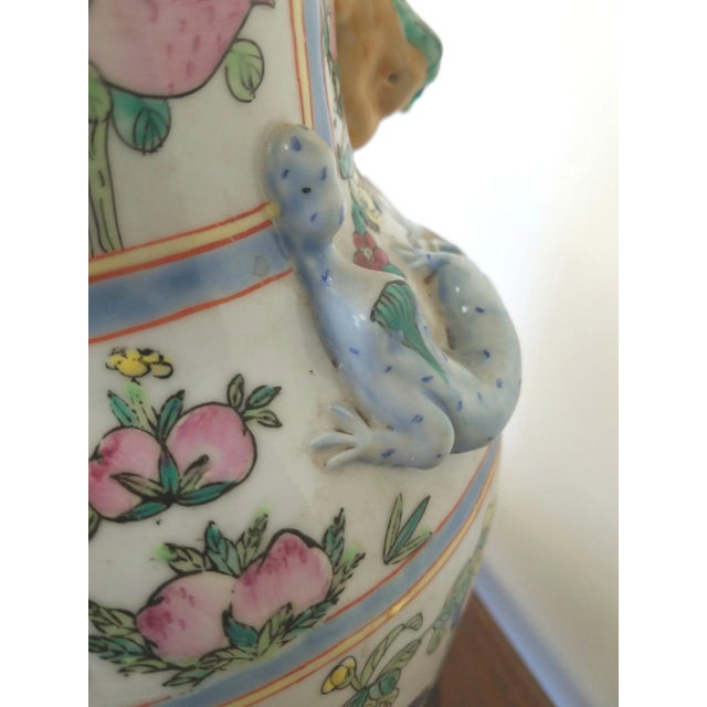 Ceramic Beautiful Vintage Hand Painted Chinese Vase Table Lamp For Sale - Image 7 of 8