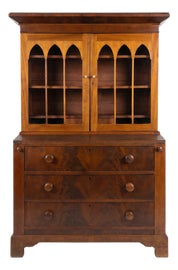 Example of Federal Secretary Desks