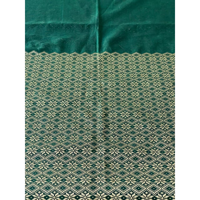 Vintage Gold Silk Wool Brocade Table Cloth Throw For Sale In Miami - Image 6 of 7