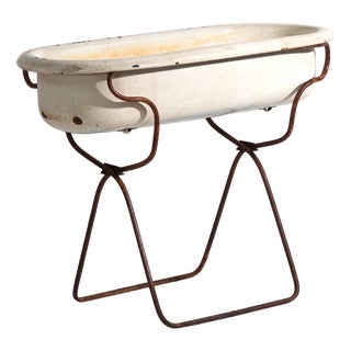 Bathtub in Enamelled Iron, Central Europe, 1950 For Sale