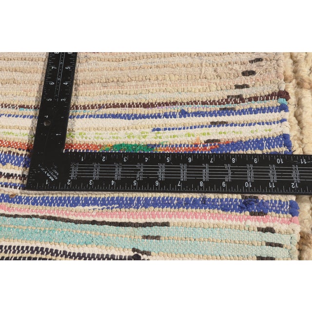 Textile Vintage Azilal Boucherouite Moroccan Rug, 03'03 X 04'08 For Sale - Image 7 of 10