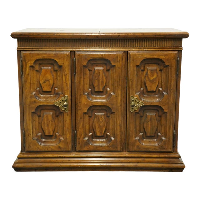 Drexel Heritage Marcay Collection Rustic Country French Style 38" Flip-Top Server Buffet 183-504 For Sale