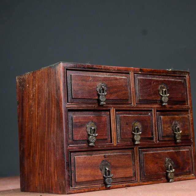 Vintage Chinese Rosewood 7-Drawer Miniature Treasure Cabinet / Jewelry Chest For Sale - Image 4 of 9