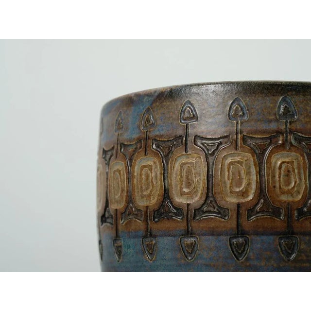 Mid-Century Bowl by Ulla Winblad for Alingsås Keramik, 1960s For Sale - Image 9 of 11