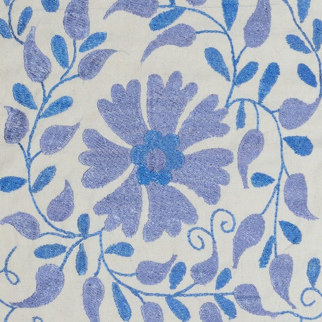 New Hand-Embroidered 100% Cotton Cushion Cover – Authentic Uzbek Textile Art Bring a touch of Central Asian heritage to...