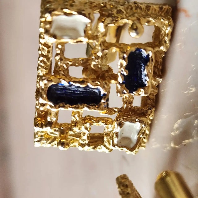1970s Brutalist Christian Dior Gold Tone Enamel Stone Cufflinks For Sale - Image 11 of 11