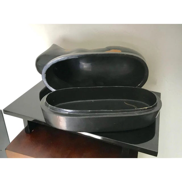 Gold and Black Lacquer Vintage Wooden Cat Pillow Box on Stand For Sale In San Diego - Image 6 of 9