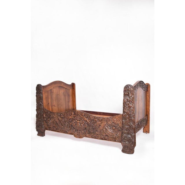 Carved Walnut Bed, End of 19th Century For Sale - Image 5 of 5