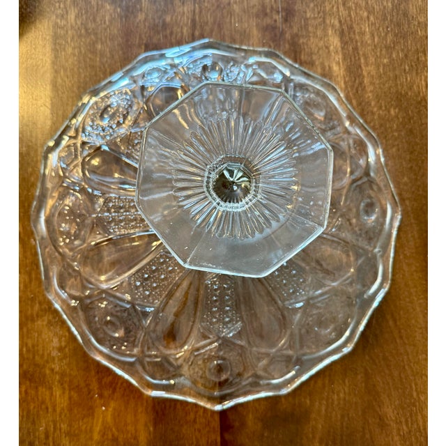 Mid 20th Century Mid 20th Century L E Smith Heritage Collection “Quintec” Pattern Pedestal Cake Stand For Sale - Image 5 of 12