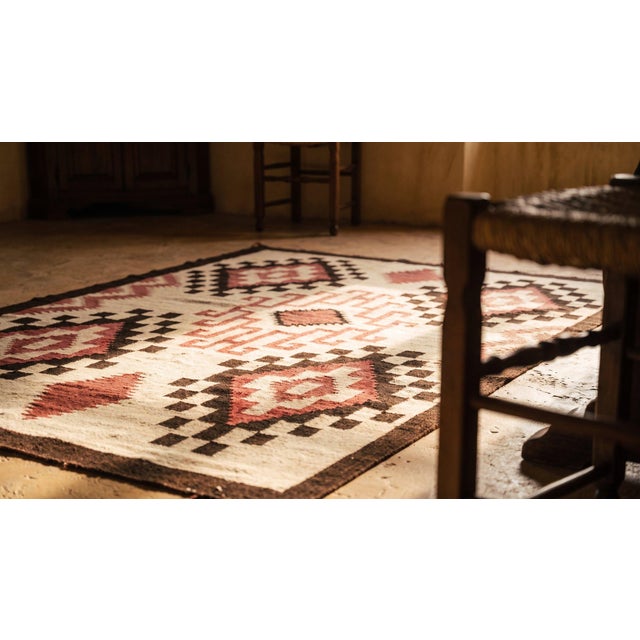 1930s Ivory Diamond Tribal Antique American Navajo Rug 3'5" X 4'5" Flatweave Wool Carpet For Sale - Image 9 of 9
