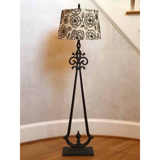 Pottery Barn Hammered Bronze Finish Floor Lamp With Brown Yarn Floral
