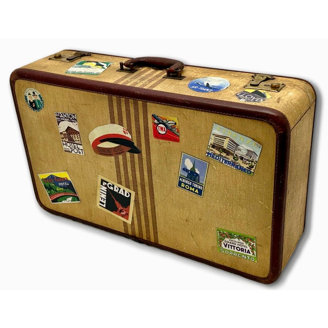 Vintage 1940s Travel Size Tweed Suitcase With Nice Assortment of World Grand Tour Locations Paper Labels For Sale - Image 4 of 18