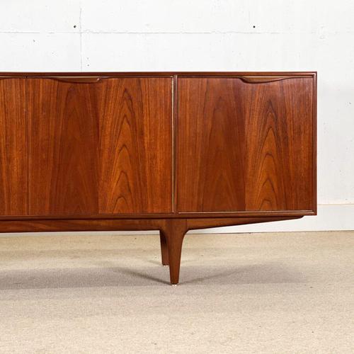 Large Sideboard from McIntosh For Sale - Image 4 of 17