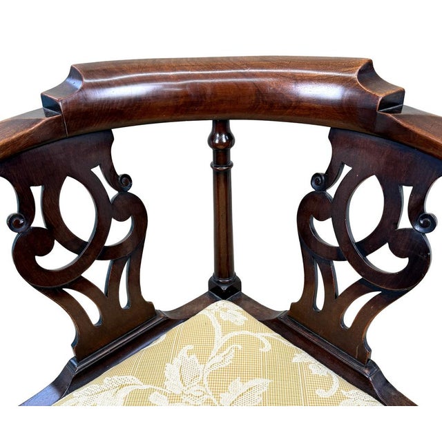Antique Georgian Walnut Corner Armchair, 1750 For Sale - Image 13 of 17