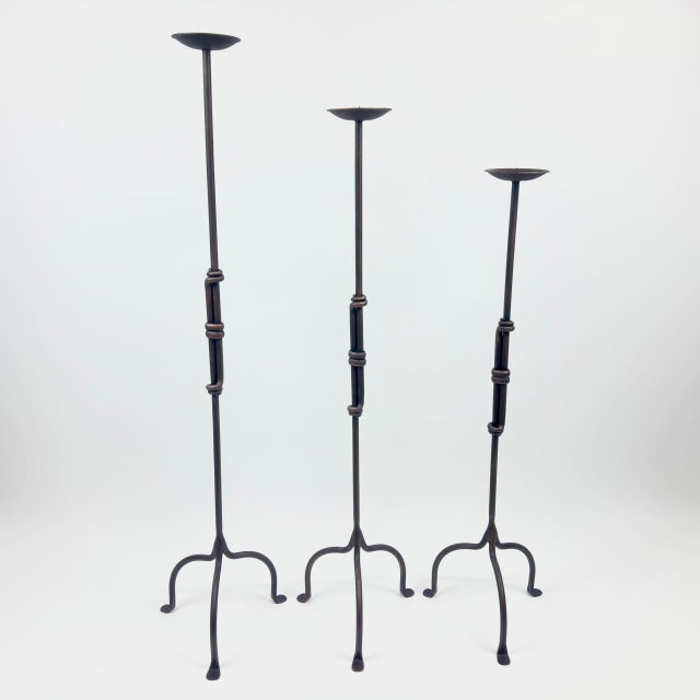 Hand Forged Iron Candelabra Set of 3 (90-110cm) Antique Copper Finish Segmented Ring Node Floor Set For Sale - Image 6 of 6