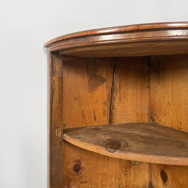 Brown Vintage English Corner Cabinet in Inlaid Wood, 1940s For Sale - Image 8 of 18