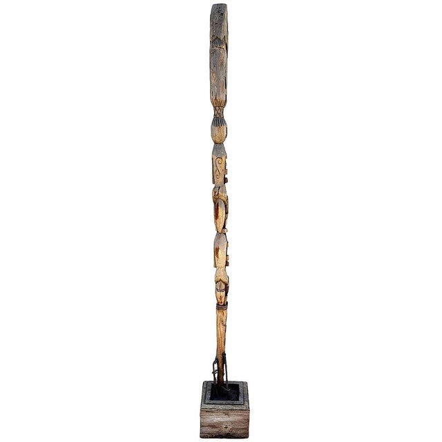 Mid 20th Century Hand-Carved Polynesian Totem Post Sculpture With Ancestor Female Figures For Sale - Image 4 of 8