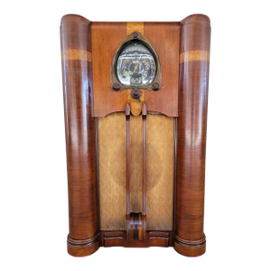 Zenith Console Radio Model 9-S-262 Circa. 1938