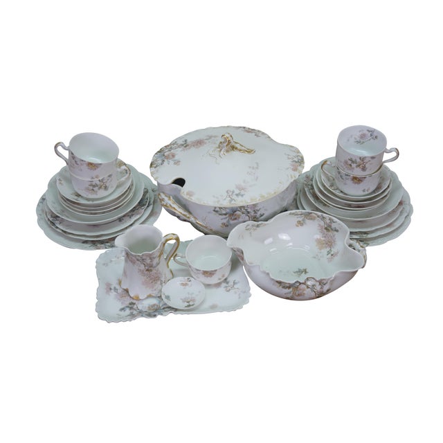 Victorian 27pc Antique Haviland Limoges Porcelain Chrysanthemums Serving Dinner China For Sale - Image 3 of 17