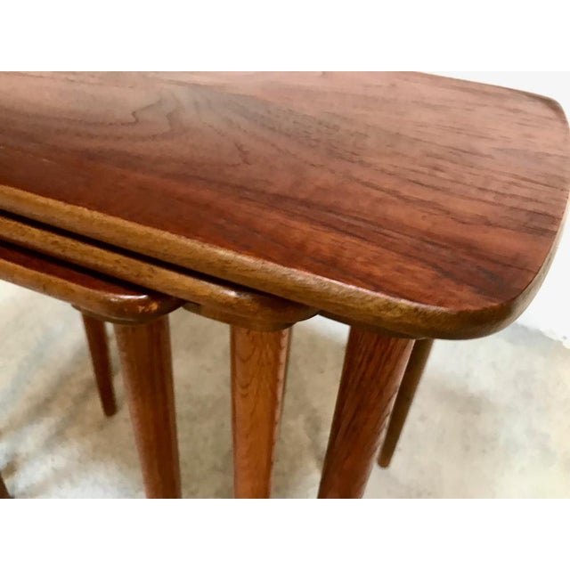 Boat-Shaped Teak Nesting Side Tables, Set of 3 For Sale - Image 14 of 18