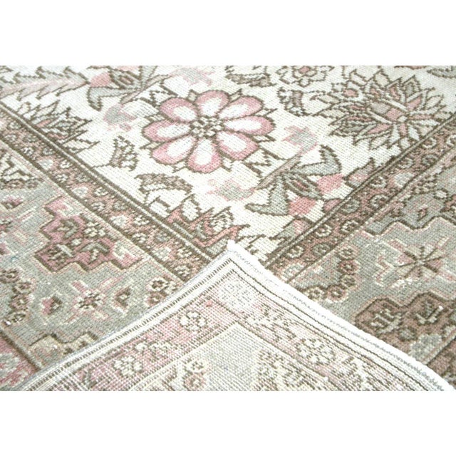1960s Turkish Oushak Rug For Sale - Image 4 of 7