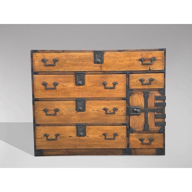 Wood Antique Meiji Japanese Keyaki Merchant Tansu Chest, 1880 For Sale - Image 7 of 16