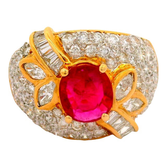 1.39 Carat Ruby Diamond Pave 18k Yellow Gold Ring, Size 5.75 For Sale