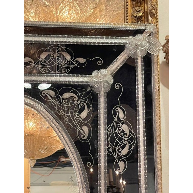 This Vintage Black Venetian Etched Mirror is a stylish and elegant accent mirror perfect for adding a touch of...