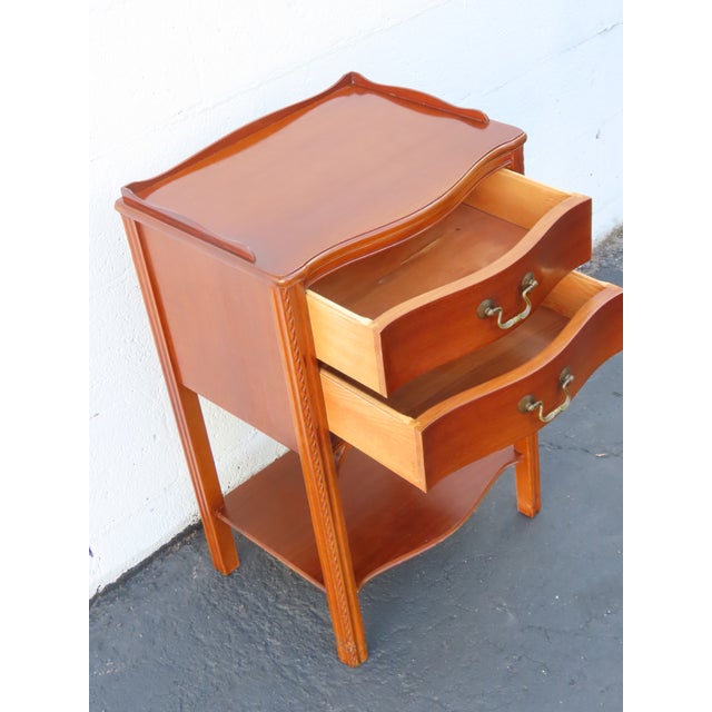 Wood Wabash 1940s Tall Serpentine Front Mahogany Nightstand Side End Table 6458 For Sale - Image 7 of 18