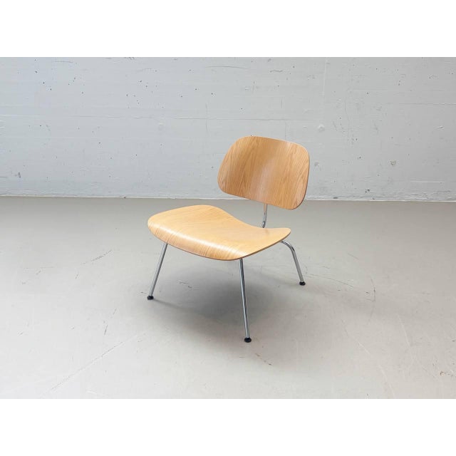 Wood LCM Lounge Chairs by Charles & Ray Eames for Vitra, 2010 For Sale - Image 7 of 15