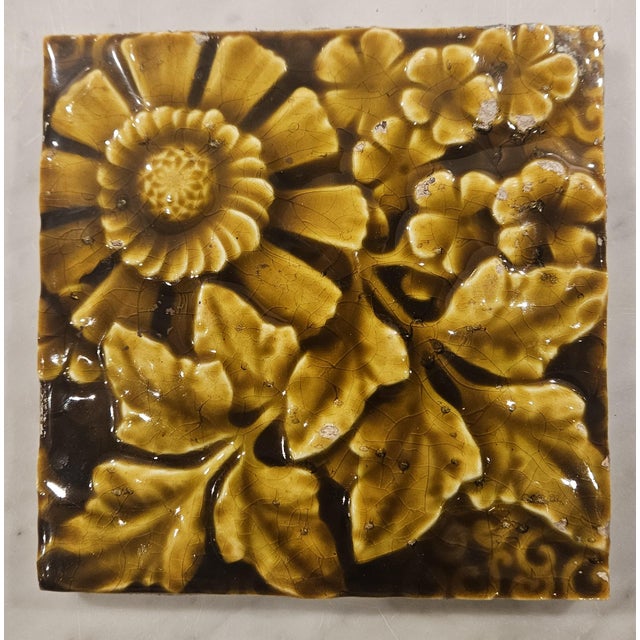 One of our favorite tiles. The pictures do not do it justice. The Trent stamp is barely visible on the back of the tile....