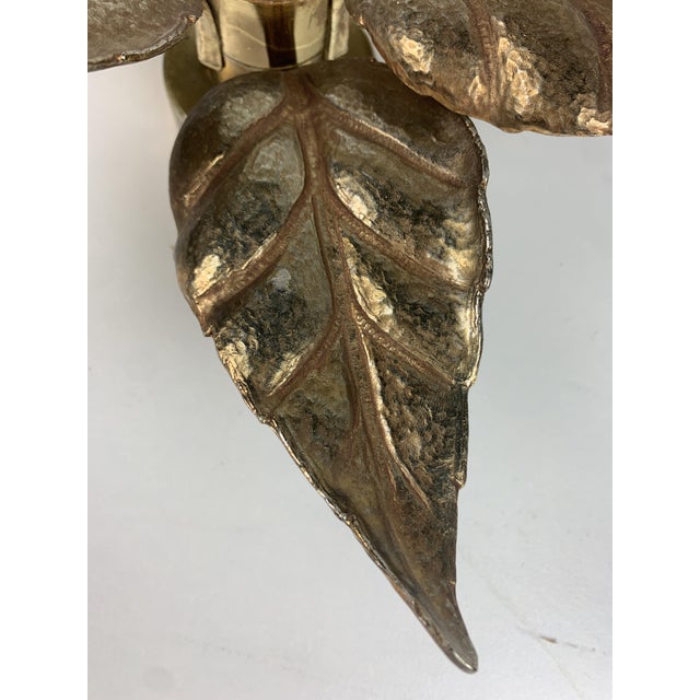 Mid-Century Modern Florentine Brass Floral Wall Sconce by Willy Daro for Massive Lighting, 1970s For Sale - Image 3 of 6