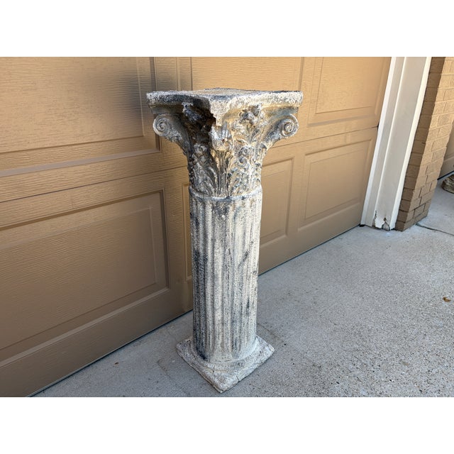 Sculpture Materials Weathered Neoclassical Cast-Concrete Corinthian Garden Pedestal For Sale - Image 7 of 16