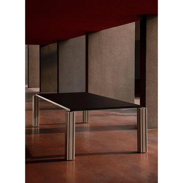 Work extruded table by Ben Gorham Materials: Top: Antracite/Nero Ferro/Nero Rt 9822/ Peltro metal and Concrete Structure:...