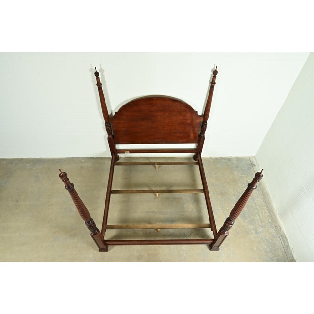 Late 20th Century Henredon Georgian Carved Cherry Wood King Size Poster Bed For Sale - Image 5 of 11