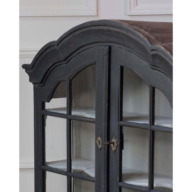 18th Century Swedish Gustavian Hanging Cupboard, Glass & Wood, Painted For Sale - Image 10 of 10